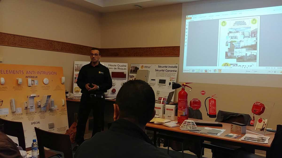 You are currently viewing Formation sur la sécurité incendie, gestion de panique, détection d'intrusion et alarmes par ELESUR Maroc