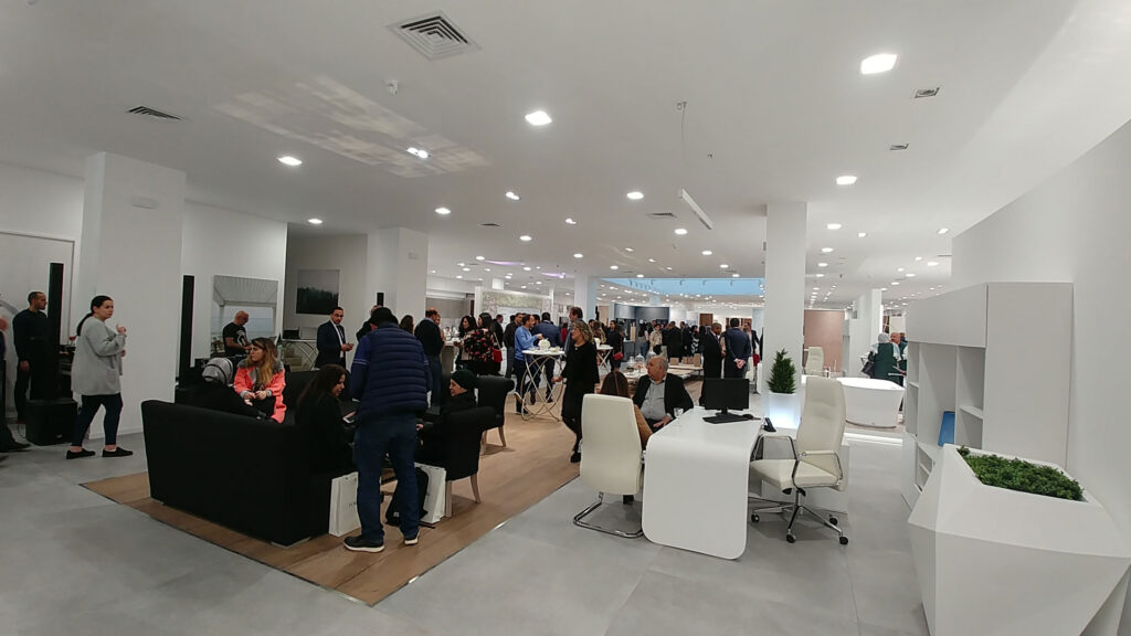 inauguration expobain porcelanosa mabani