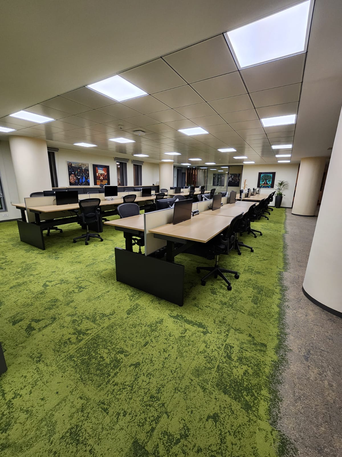 Urban Retreat one,two,tree MOQUETTE INTERFACE
